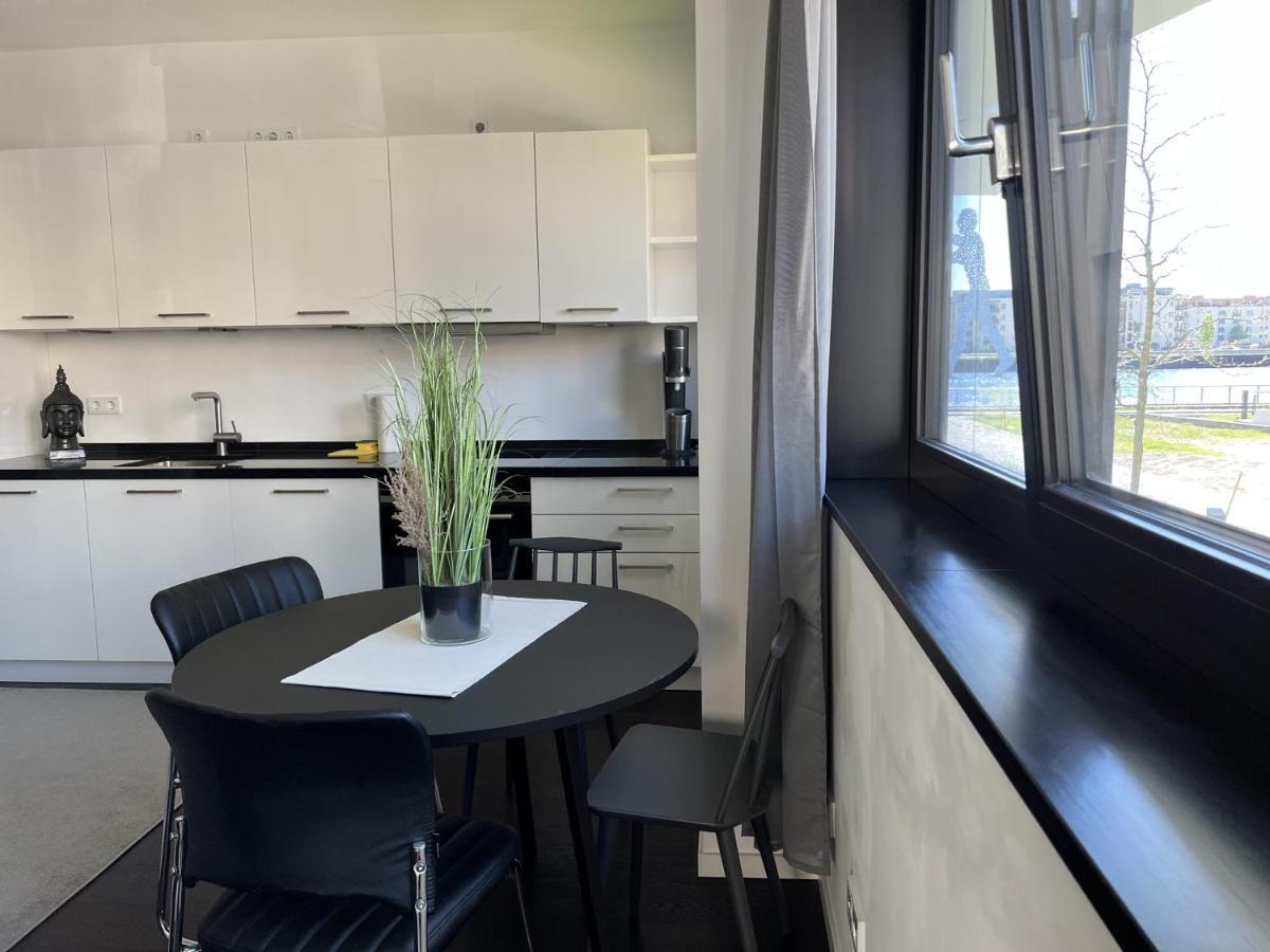 Apartment Luxury Waterfront